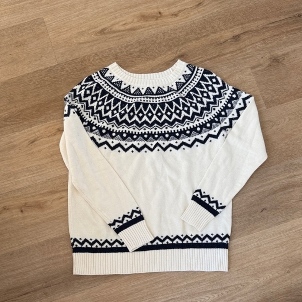 Sweater - Picture 1 of 3